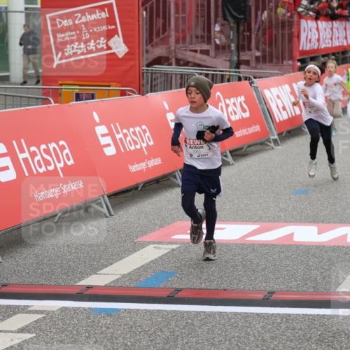 25.04.2026 - Das Zehntel Strokosch-Dieckow http://msf.ph/oto/9619461 25.04.2026 08:49:33 Ziel 2153, 3043, 3223, 3238, 3252, 3551, 3563, 3670 meine-sportfotos.de