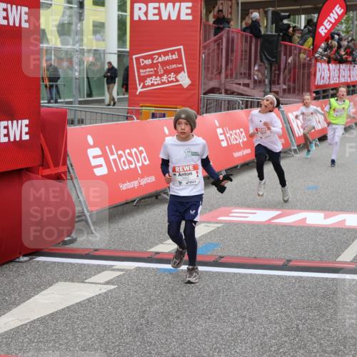 25.04.2026 - Das Zehntel Strokosch-Dieckow http://msf.ph/oto/9619478 25.04.2026 08:49:34 Ziel 2153, 3043, 3238, 3252, 3551, 3563 meine-sportfotos.de