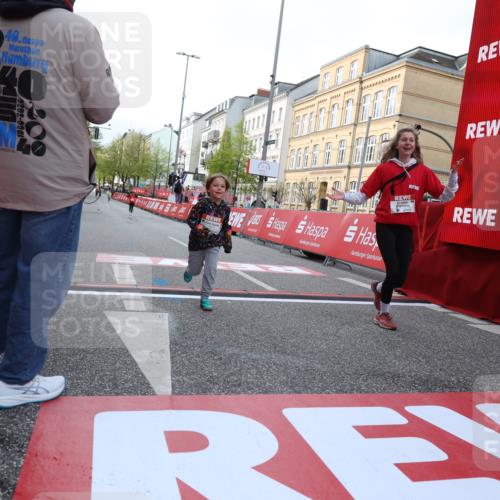 25.04.2026 - Das Zehntel Strokosch-Dieckow http://msf.ph/oto/9619479 25.04.2026 09:12:37 Ziel 2667, 2678, 2845, 3270, 3879 meine-sportfotos.de