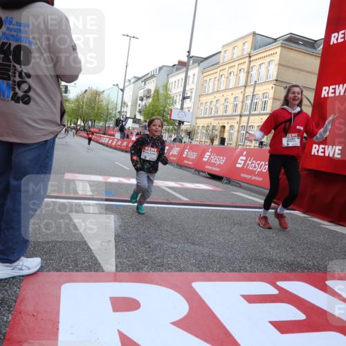 25.04.2026 - Das Zehntel Strokosch-Dieckow http://msf.ph/oto/9619494 25.04.2026 09:12:37 Ziel 2667, 2678, 2845, 3270, 3879 meine-sportfotos.de