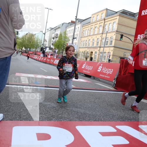 25.04.2026 - Das Zehntel Strokosch-Dieckow http://msf.ph/oto/9619515 25.04.2026 09:12:37 Ziel 2667, 2678, 2845, 3270, 3879 meine-sportfotos.de