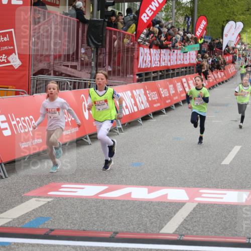 25.04.2026 - Das Zehntel Strokosch-Dieckow http://msf.ph/oto/9619529 25.04.2026 08:49:35 Ziel 3043, 3238, 3252, 3551, 3563 meine-sportfotos.de