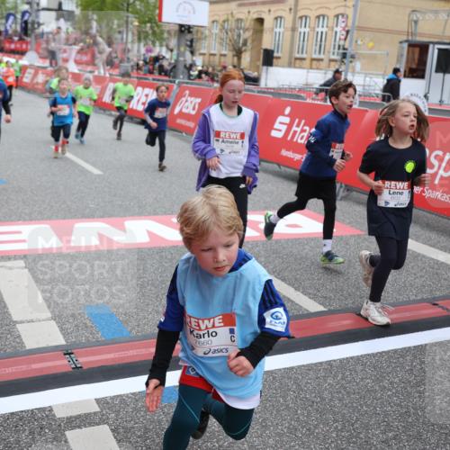 25.04.2026 - Das Zehntel Strokosch-Dieckow http://msf.ph/oto/9619627 25.04.2026 11:00:37 Ziel 5040, 5219, 5233, 5240, 5245, 5271, 5286, 5343, 5352, 5353, 5635, 5690, 5836, 5960, 5995, 6091, 6395, 6632, 6669, 6686, 6874, 7017, 7054, 7067, 7094, 7296, 7370, 7410, 7465, 7660, 7767, 7800, 7844, 7859 meine-sportfotos.de