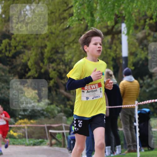 25.04.2026 - Das Zehntel Zöllner http://msf.ph/oto/9619628 25.04.2026 11:38:25 Laufen 25, 12325 meine-sportfotos.de