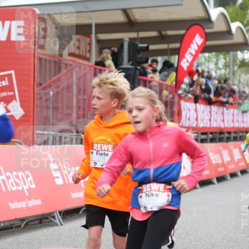 25.04.2026 - Das Zehntel Strokosch-Dieckow http://msf.ph/oto/9619641 25.04.2026 08:50:08 Ziel 1023, 1026, 1153, 1208, 1312, 1408, 1870, 2172, 2176, 2811, 3176, 4007, 4010 meine-sportfotos.de