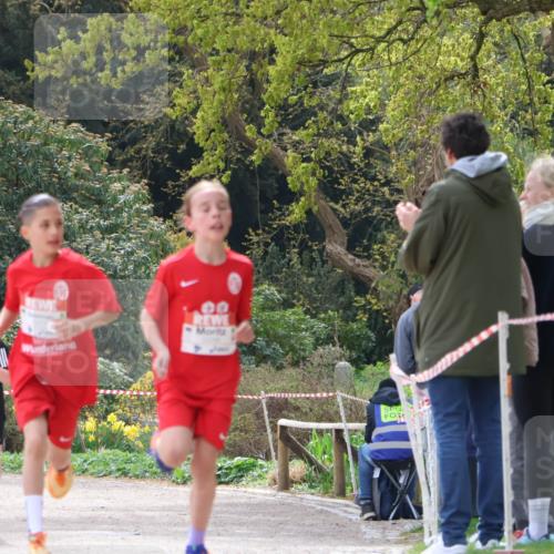 25.04.2026 - Das Zehntel Zöllner http://msf.ph/oto/9619667 25.04.2026 11:38:30 Laufen 00 meine-sportfotos.de