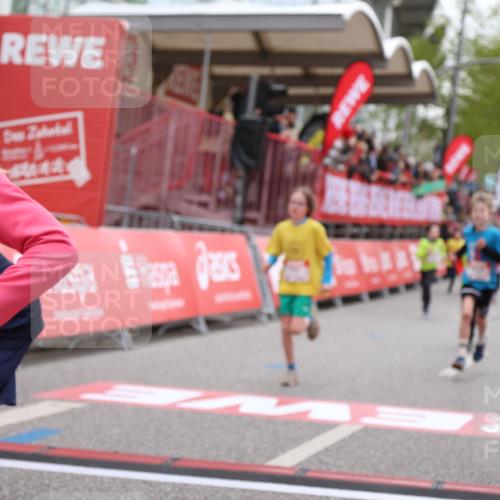 25.04.2026 - Das Zehntel Strokosch-Dieckow http://msf.ph/oto/9619688 25.04.2026 08:50:10 Ziel 1023, 1026, 1153, 1294, 1408, 1870, 2172, 2176, 2788, 2811, 3176, 4007, 4010 meine-sportfotos.de