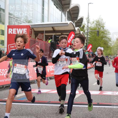 25.04.2026 - Das Zehntel Strokosch-Dieckow http://msf.ph/oto/9619780 25.04.2026 08:50:17 Ziel 1151, 1219, 1277, 1294, 1470, 1795, 1856, 2062, 2168, 2175, 2782, 2788, 2910, 3169, 3185, 4050 meine-sportfotos.de