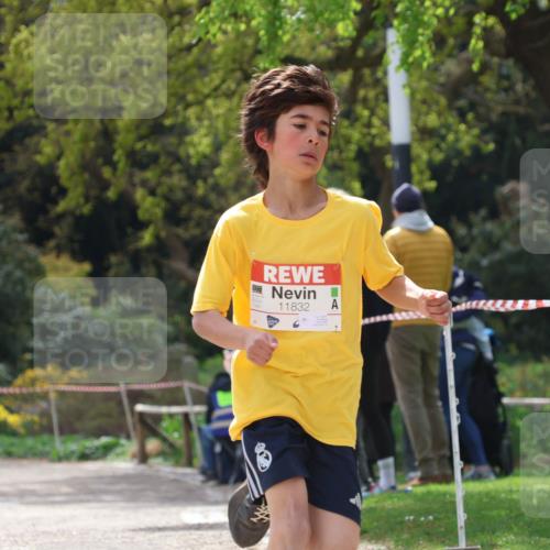 25.04.2026 - Das Zehntel Zöllner http://msf.ph/oto/9619783 25.04.2026 11:38:34 Laufen 10011, 11832 meine-sportfotos.de