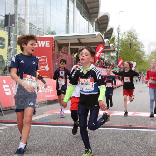 25.04.2026 - Das Zehntel Strokosch-Dieckow http://msf.ph/oto/9619793 25.04.2026 08:50:17 Ziel 1151, 1219, 1277, 1294, 1470, 1795, 1856, 2062, 2168, 2175, 2782, 2788, 2910, 3169, 3185, 4050 meine-sportfotos.de