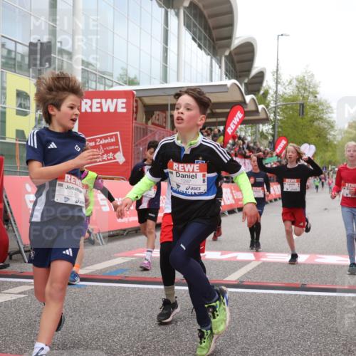 25.04.2026 - Das Zehntel Strokosch-Dieckow http://msf.ph/oto/9619802 25.04.2026 08:50:17 Ziel 1151, 1219, 1277, 1294, 1470, 1795, 1856, 2062, 2168, 2175, 2782, 2788, 2910, 3169, 3185, 4050 meine-sportfotos.de