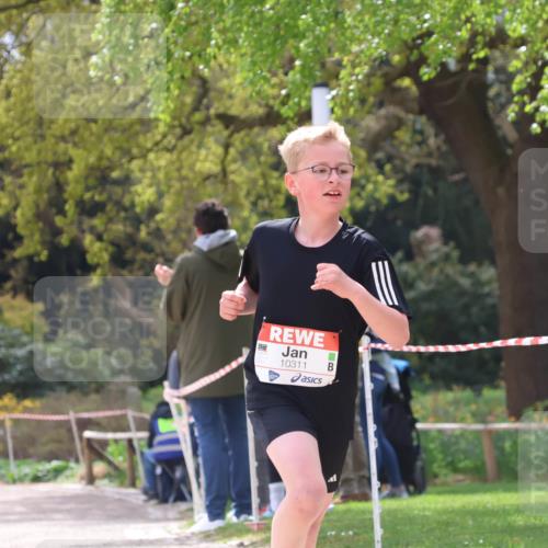 25.04.2026 - Das Zehntel Zöllner http://msf.ph/oto/9619842 25.04.2026 11:38:36 Laufen 10311 meine-sportfotos.de