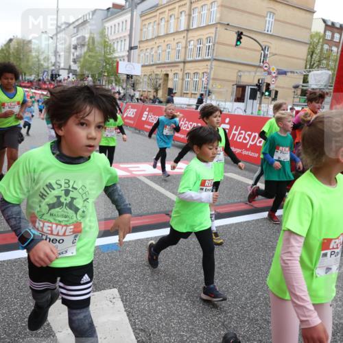 25.04.2026 - Das Zehntel Strokosch-Dieckow http://msf.ph/oto/9619848 25.04.2026 11:00:34 Ziel 5033, 5040, 5219, 5233, 5271, 5286, 5690, 5700, 5715, 5722, 5768, 5995, 6091, 6395, 6632, 6669, 6686, 6874, 7017, 7054, 7094, 7296, 7370, 7410, 7660, 7751, 7767, 7782, 7800, 7834, 7844, 7859 meine-sportfotos.de