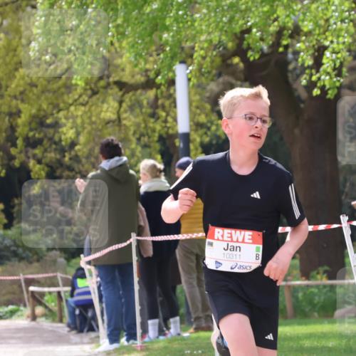 25.04.2026 - Das Zehntel Zöllner http://msf.ph/oto/9619854 25.04.2026 11:38:36 Laufen 10311 meine-sportfotos.de
