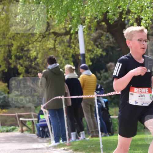 25.04.2026 - Das Zehntel Zöllner http://msf.ph/oto/9619859 25.04.2026 11:38:37 Laufen 10311 meine-sportfotos.de
