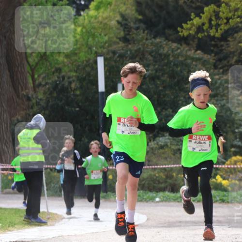 25.04.2026 - Das Zehntel Zöllner http://msf.ph/oto/9619867 25.04.2026 11:38:38 Laufen 12768, 12663, 23 meine-sportfotos.de