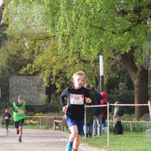 25.04.2026 - Das Zehntel Zöllner http://msf.ph/oto/9620065 25.04.2026 07:37:30 Laufen 4067 meine-sportfotos.de