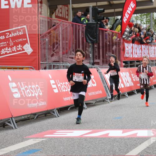 25.04.2026 - Das Zehntel Strokosch-Dieckow http://msf.ph/oto/9620068 25.04.2026 08:50:22 Ziel 1277, 1287, 1465, 1795, 1856, 2062, 2168, 2175, 2782, 2910, 3185, 4050 meine-sportfotos.de