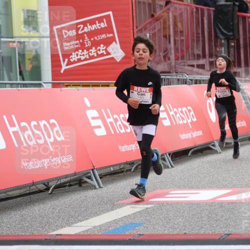 25.04.2026 - Das Zehntel Strokosch-Dieckow http://msf.ph/oto/9620108 25.04.2026 08:50:23 Ziel 1287, 1465, 1795, 1856, 2062, 2168, 2175, 3185, 4039, 4050, 4055 meine-sportfotos.de
