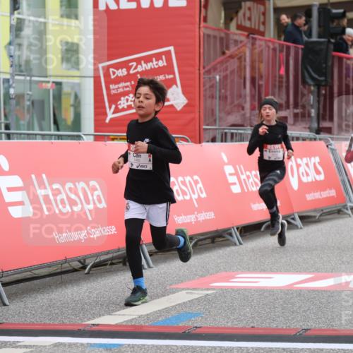 25.04.2026 - Das Zehntel Strokosch-Dieckow http://msf.ph/oto/9620139 25.04.2026 08:50:23 Ziel 1287, 1465, 1795, 1856, 2062, 2168, 2175, 3185, 4039, 4050, 4055 meine-sportfotos.de