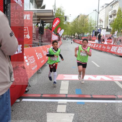 25.04.2026 - Das Zehntel Strokosch-Dieckow http://msf.ph/oto/9620162 25.04.2026 09:13:24 Ziel 1405, 1434, 2394 meine-sportfotos.de