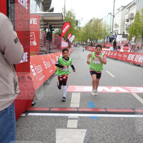 25.04.2026 - Das Zehntel Strokosch-Dieckow http://msf.ph/oto/9620170 25.04.2026 09:13:24 Ziel 1405, 1434, 2394 meine-sportfotos.de
