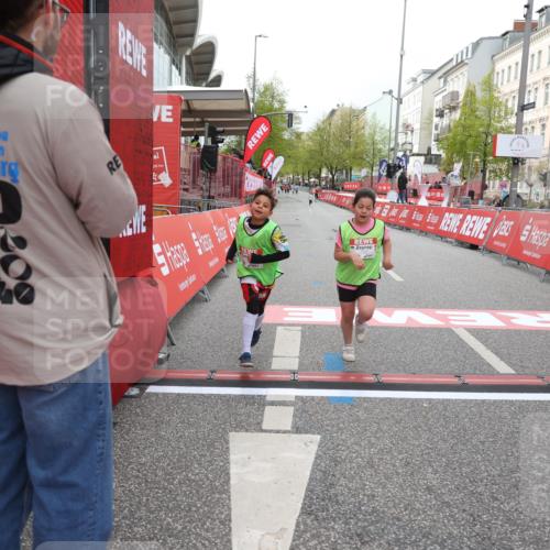 25.04.2026 - Das Zehntel Strokosch-Dieckow http://msf.ph/oto/9620197 25.04.2026 09:13:25 Ziel 1405, 1434, 2394 meine-sportfotos.de