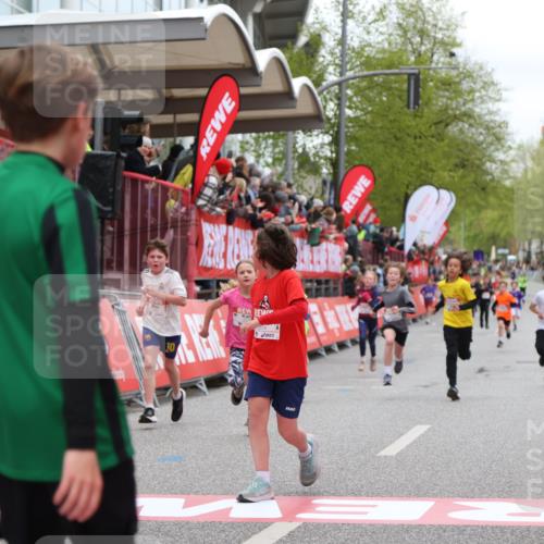 25.04.2026 - Das Zehntel Strokosch-Dieckow http://msf.ph/oto/9620244 25.04.2026 08:50:26 Ziel 1287, 1465, 2676, 4013, 4039, 4055 meine-sportfotos.de