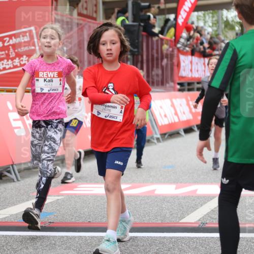 25.04.2026 - Das Zehntel Strokosch-Dieckow http://msf.ph/oto/9620269 25.04.2026 08:50:28 Ziel 1296, 1465, 1791, 1792, 2676, 3204, 4013, 4039, 4055 meine-sportfotos.de