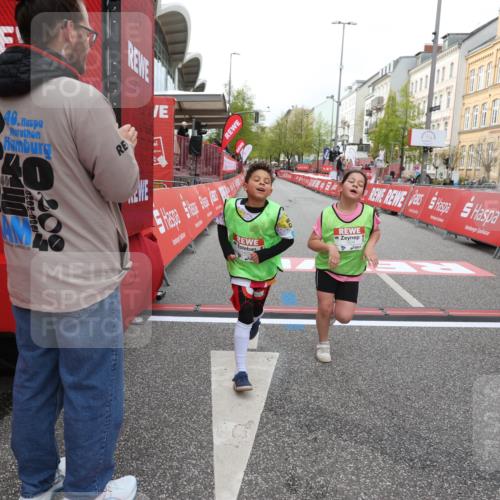 25.04.2026 - Das Zehntel Strokosch-Dieckow http://msf.ph/oto/9620278 25.04.2026 09:13:25 Ziel 1405, 1434, 2394 meine-sportfotos.de