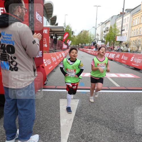 25.04.2026 - Das Zehntel Strokosch-Dieckow http://msf.ph/oto/9620287 25.04.2026 09:13:25 Ziel 1405, 1434, 2394 meine-sportfotos.de