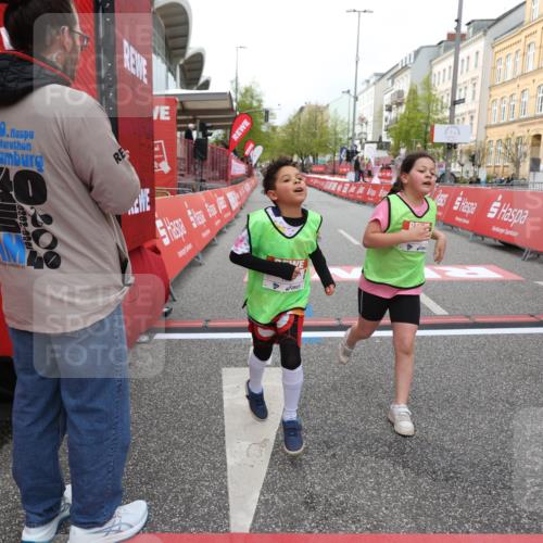 25.04.2026 - Das Zehntel Strokosch-Dieckow http://msf.ph/oto/9620308 25.04.2026 09:13:25 Ziel 1405, 1434, 2394 meine-sportfotos.de