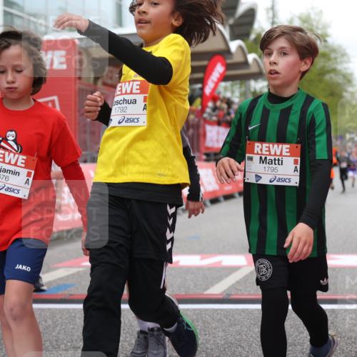 25.04.2026 - Das Zehntel Strokosch-Dieckow http://msf.ph/oto/9620346 25.04.2026 08:50:30 Ziel 1296, 1465, 1791, 1792, 2676, 3204, 3569, 4013, 4039, 4055, 4059 meine-sportfotos.de