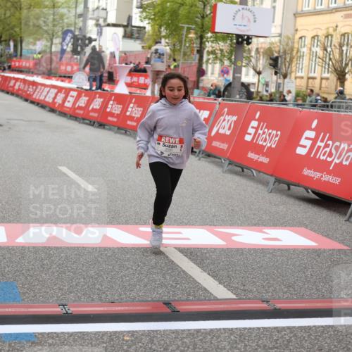 25.04.2026 - Das Zehntel Strokosch-Dieckow http://msf.ph/oto/9620445 25.04.2026 09:13:44 Ziel 2590 meine-sportfotos.de