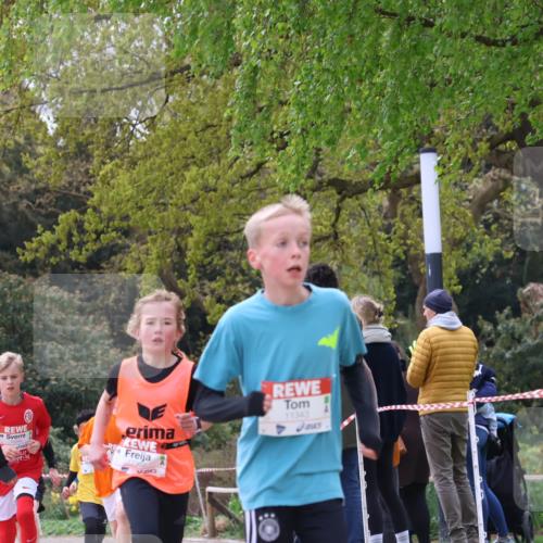 25.04.2026 - Das Zehntel Zöllner http://msf.ph/oto/9620464 25.04.2026 11:38:54 Laufen 0002, 11850, 11343 meine-sportfotos.de