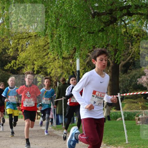 25.04.2026 - Das Zehntel Zöllner http://msf.ph/oto/9620472 25.04.2026 07:38:37 Laufen 3402, 3238 meine-sportfotos.de