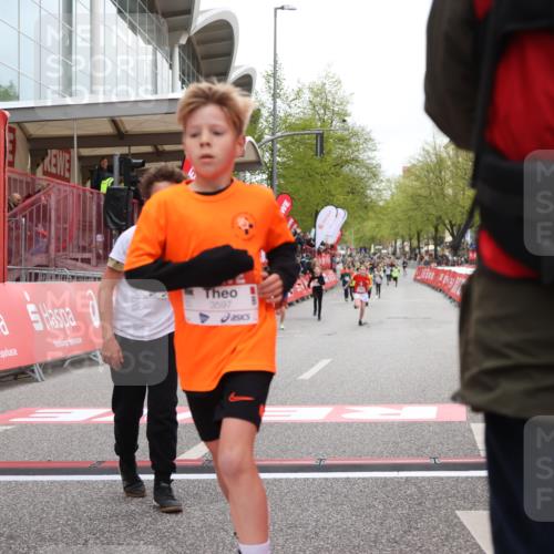 25.04.2026 - Das Zehntel Strokosch-Dieckow http://msf.ph/oto/9620518 25.04.2026 08:50:35 Ziel 1295, 1296, 1791, 1792, 3204, 3370, 3569, 3597, 3621, 3835, 4059 meine-sportfotos.de