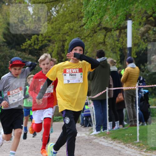 25.04.2026 - Das Zehntel Zöllner http://msf.ph/oto/9620549 25.04.2026 11:38:56 Laufen 10002, 11850 meine-sportfotos.de