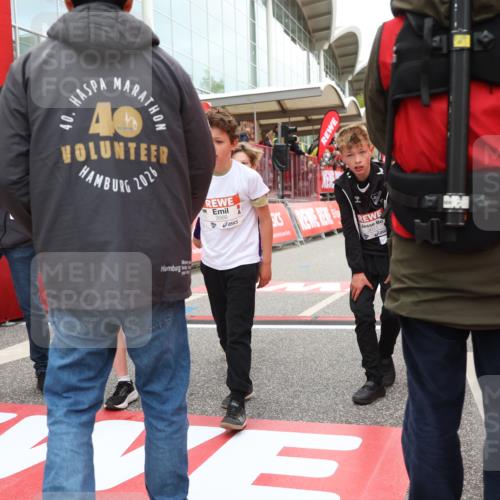 25.04.2026 - Das Zehntel Strokosch-Dieckow http://msf.ph/oto/9620550 25.04.2026 08:50:37 Ziel 1295, 2647, 3370, 3569, 3597, 3621, 3835, 4059 meine-sportfotos.de