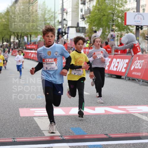 25.04.2026 - Das Zehntel Strokosch-Dieckow http://msf.ph/oto/9620573 25.04.2026 08:51:01 Ziel 1577, 1702, 1764, 1884, 2302, 2329, 2334, 2726, 2731, 2812, 2994, 3359, 3607, 3701 meine-sportfotos.de
