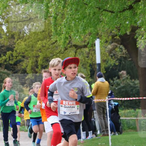 25.04.2026 - Das Zehntel Zöllner http://msf.ph/oto/9620601 25.04.2026 11:38:57 Laufen 1026, 10002 meine-sportfotos.de