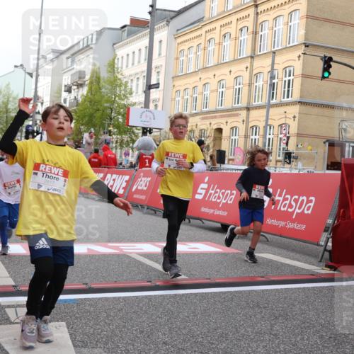 25.04.2026 - Das Zehntel Strokosch-Dieckow http://msf.ph/oto/9620613 25.04.2026 08:51:05 Ziel 1217, 1554, 1702, 1735, 1764, 2329, 2570, 2731, 2817, 2994, 3118, 3194, 3230, 3546, 3557, 3607, 4052 meine-sportfotos.de
