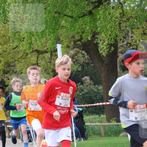 25.04.2026 - Das Zehntel Zöllner http://msf.ph/oto/9620636 25.04.2026 11:38:57 Laufen 12437, 10269, 1000 meine-sportfotos.de