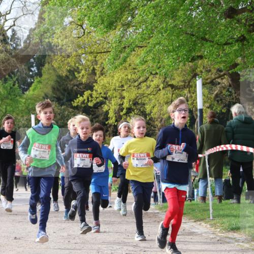 25.04.2026 - Das Zehntel Zöllner http://msf.ph/oto/9620638 25.04.2026 07:38:52 Laufen 3328, 1587, 2157 meine-sportfotos.de