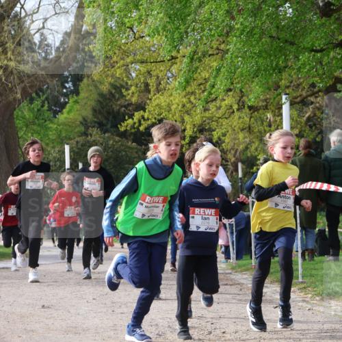 25.04.2026 - Das Zehntel Zöllner http://msf.ph/oto/9620649 25.04.2026 07:38:53 Laufen 3328, 2276, 1587, 2157 meine-sportfotos.de