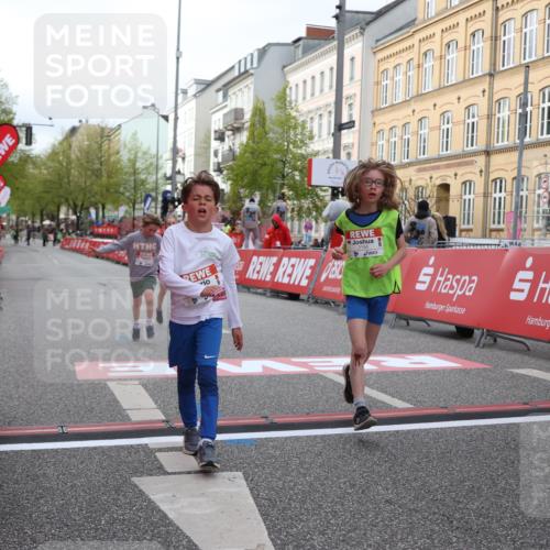 25.04.2026 - Das Zehntel Strokosch-Dieckow http://msf.ph/oto/9620656 25.04.2026 08:51:06 Ziel 1217, 1310, 1554, 1702, 1735, 1764, 2315, 2570, 2731, 2817, 3118, 3194, 3230, 3546, 3557, 3607, 4052 meine-sportfotos.de