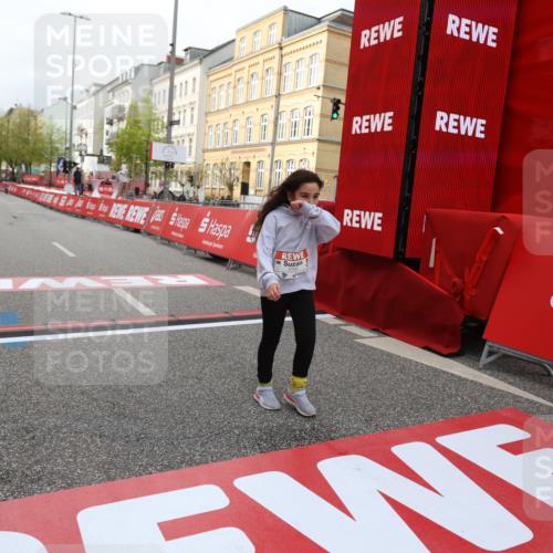 25.04.2026 - Das Zehntel Strokosch-Dieckow http://msf.ph/oto/9620669 25.04.2026 09:13:46 Ziel 2590 meine-sportfotos.de
