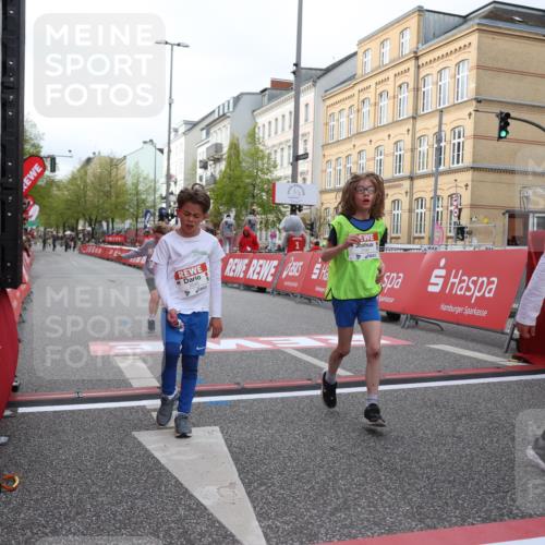 25.04.2026 - Das Zehntel Strokosch-Dieckow http://msf.ph/oto/9620694 25.04.2026 08:51:07 Ziel 1217, 1310, 1554, 1702, 1735, 1764, 2315, 2570, 2731, 2817, 3118, 3194, 3230, 3546, 3557, 3607, 4052 meine-sportfotos.de