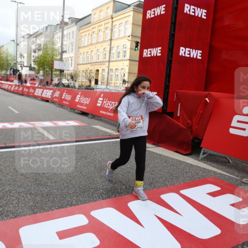 25.04.2026 - Das Zehntel Strokosch-Dieckow http://msf.ph/oto/9620695 25.04.2026 09:13:46 Ziel 2590 meine-sportfotos.de