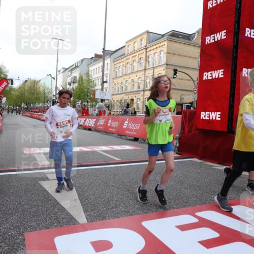 25.04.2026 - Das Zehntel Strokosch-Dieckow http://msf.ph/oto/9620727 25.04.2026 08:51:07 Ziel 1217, 1310, 1554, 1702, 1735, 1764, 2315, 2570, 2731, 2817, 3118, 3194, 3230, 3546, 3557, 3607, 4052 meine-sportfotos.de